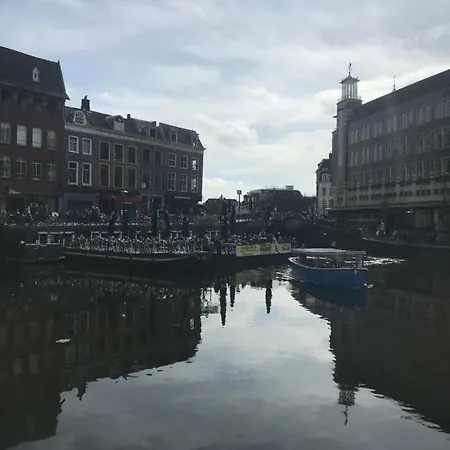Central * Leiden